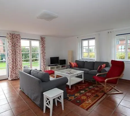 Holiday home Doppelhaushaelfte Meerlust Bohl